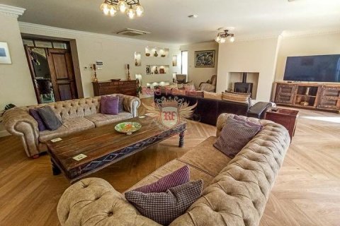 Villa for sale  in Girne, Northern Cyprus, 4 bedrooms, 380m2, No. 192807 – photo 7