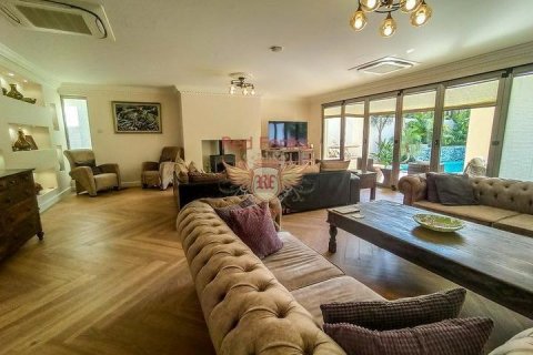 Villa for sale  in Girne, Northern Cyprus, 4 bedrooms, 380m2, No. 192807 – photo 6