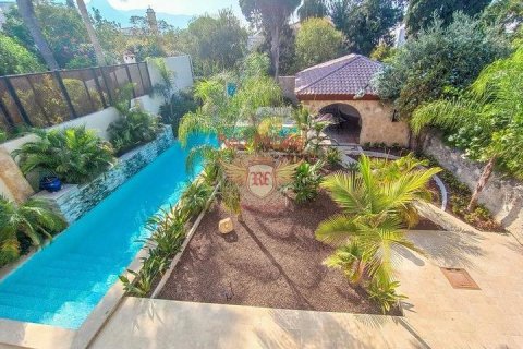 Villa for sale  in Girne, Northern Cyprus, 4 bedrooms, 380m2, No. 192807 – photo 19