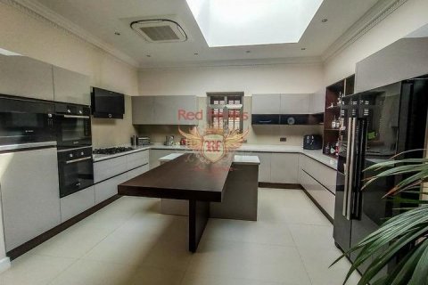 Villa for sale  in Girne, Northern Cyprus, 4 bedrooms, 380m2, No. 192807 – photo 2