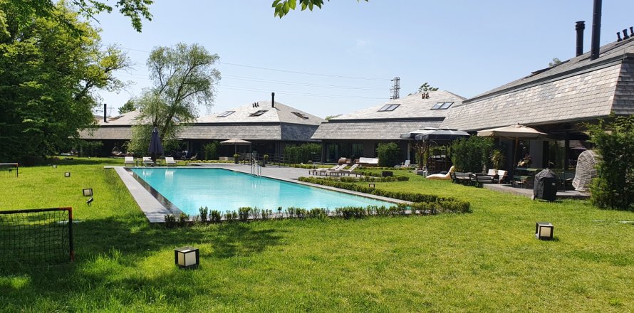 3+1 Villa in Istanbul, Turkey No. 131173