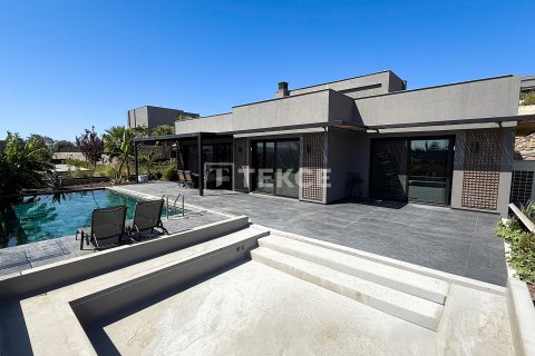 4+1 Villa  i Urla, Izmir, Turkiet Nr. 210473 - 10