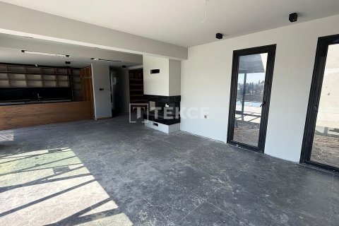4+1 Villa  i Urla, Izmir, Turkiet Nr. 210473 - 19