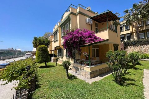 Продажа квартиры  в Аланье, Анталье, Турция 3 комн., 135м2, №208275 – фото 1