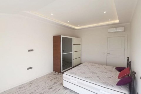 Продажа пентхауса в Оба, Анталье, Турция 5 комн., 240м2, №208274 – фото 28