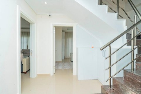 Продажа квартиры  в Кестеле, Анталье, Турция 6 комн., 240м2, №209980 – фото 25