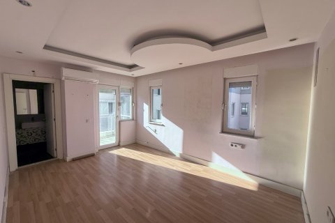 Apartment for sale  in Antalya, Turkey, 3 bedrooms, 145m2, No. 211343 – photo 1