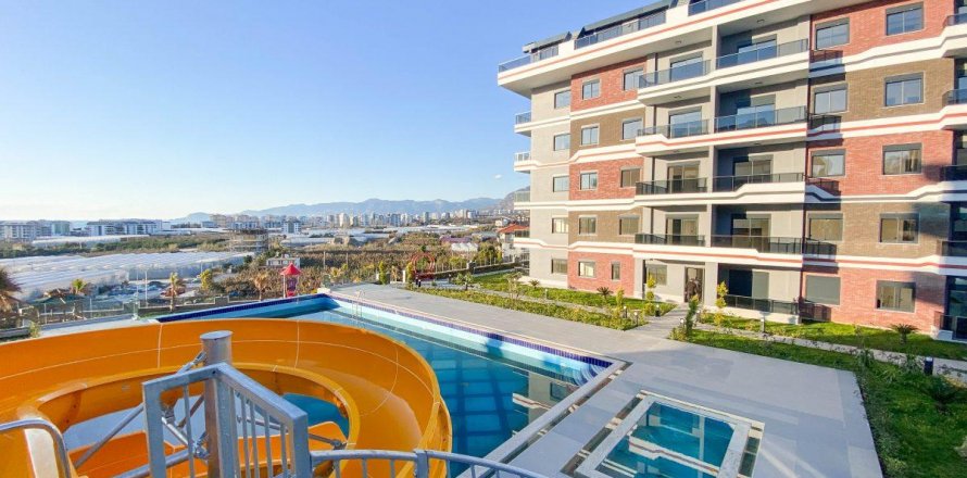 Квартира  2-х ком. в Аланье, Анталья, Турция №208195