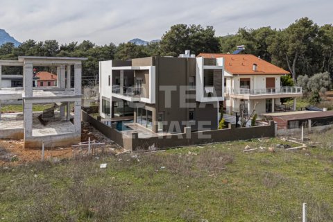 Продажа виллы  в Дёшемеалты, Анталье, Турция 5 комн., 320м2, №191844 – фото 3