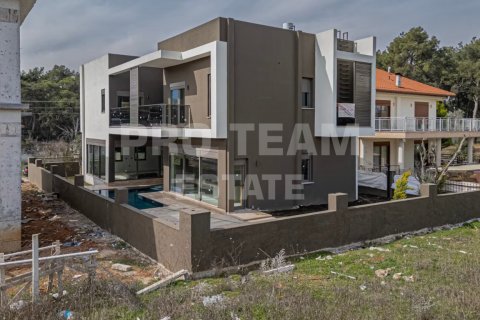 Продажа виллы  в Дёшемеалты, Анталье, Турция 5 комн., 320м2, №191844 – фото 1