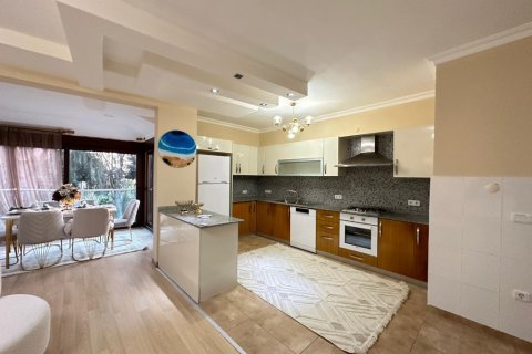 Продажа виллы  в Тюрклере, Аланье, Анталье, Турция 6 комн., 250м2, №206988 – фото 3