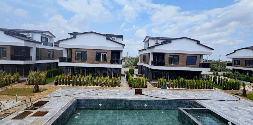 ویلا در  Dosemealti ، ترکیه 5 خوابه ، 200 متر مربع.  شماره 211770