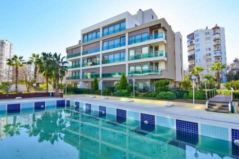 Продажа квартиры  в Муратпаше, Анталье, Турция 2+1, 130м2, №211775 – фото 13