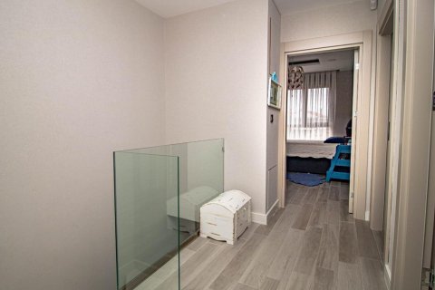 Продажа квартиры  в Дёшемеалты, Анталье, Турция 3+1, 165м2, №211771 – фото 31