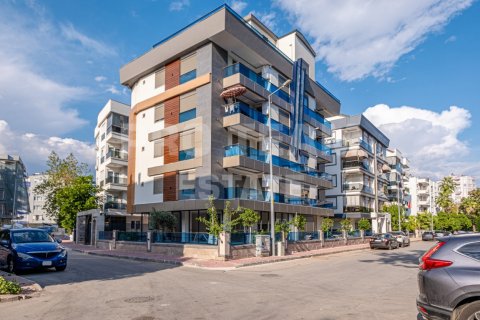 Продажа квартиры  в Муратпаше, Анталье, Турция 4 комн., 110м2, №190345 – фото 1