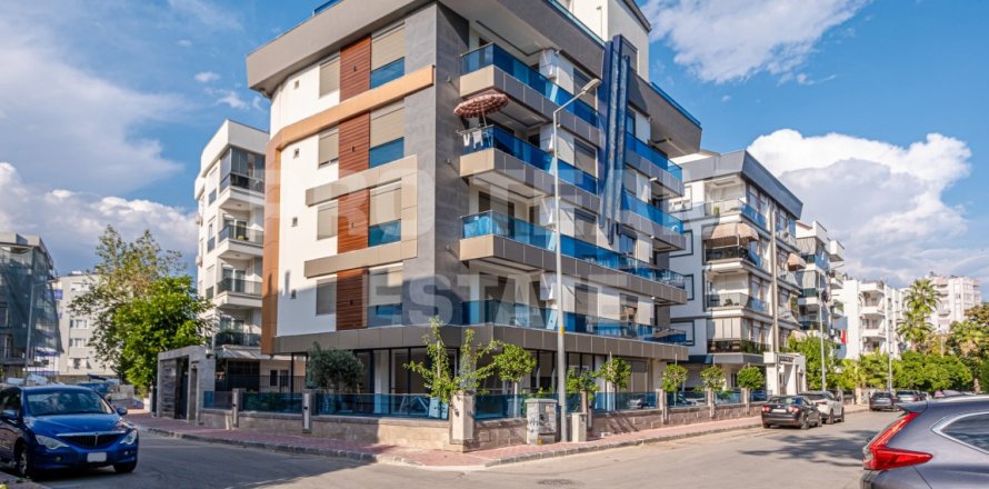 Квартира  4-х ком. в Муратпаше, Анталья, Турция №190345