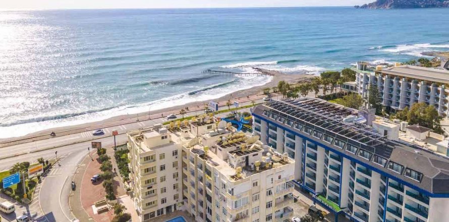 Lägenhet  i Tosmur, Alanya, Antalya, Turkiet Nr. 208695