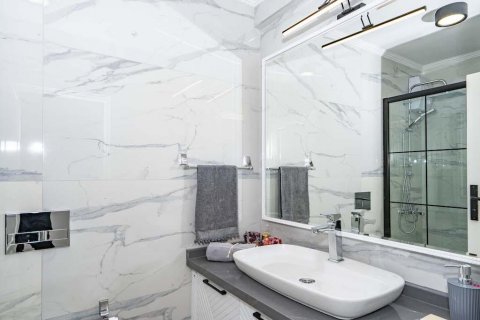 Lägenhet  i Tosmur, Alanya, Antalya, Turkiet Nr. 208695 - 14