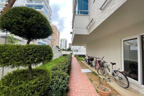 آپارتمان در  Mahmutlar ، ترکیه 110 متر مربع.  شماره 209786 - 2