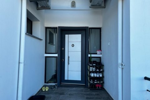 آپارتمان در  Girne ، ترکیه 110 متر مربع.  شماره 210546 - 16