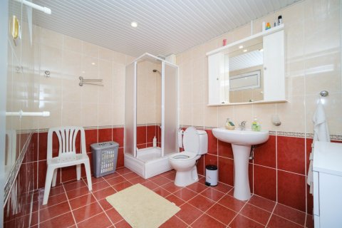 Продажа квартиры  в Аланье, Анталье, Турция 4 комн., 220м2, №207077 – фото 26