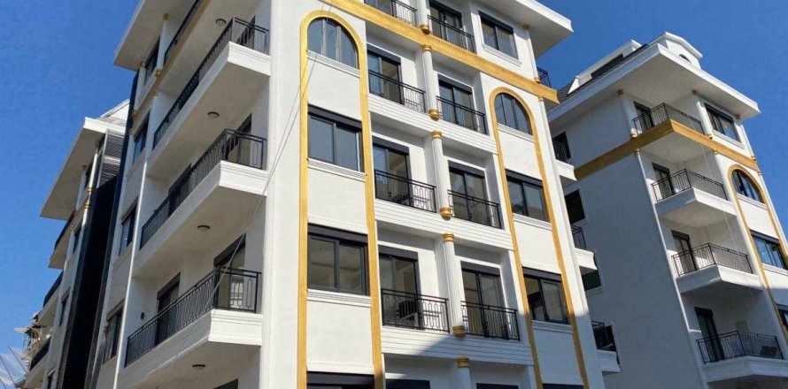 Квартира  2-х ком. в Аланье, Анталья, Турция №207078