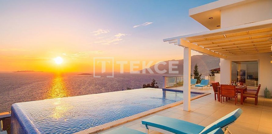 Вилла 5+1 в Каше, Анталья, Турция №210202