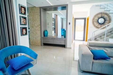 Продажа виллы  в Гирне, Северный Кипр 3+1, 213м2, №191015 – фото 14