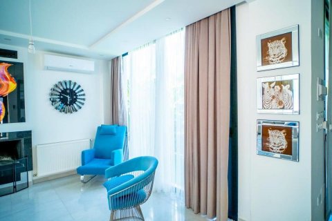 Продажа виллы  в Гирне, Северный Кипр 3+1, 213м2, №191015 – фото 12