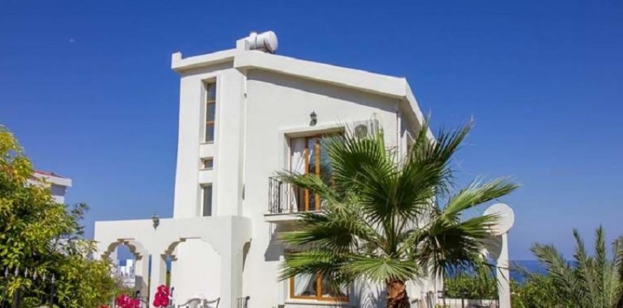 Вилла  3+1 в Гирне, Северный Кипр №190992