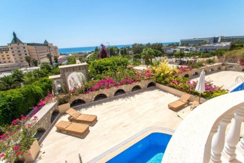 Продажа виллы  в Аланье, Анталье, Турция 5 комн., 250м2, №209943 – фото 4