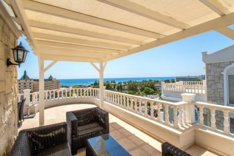 Продажа виллы  в Аланье, Анталье, Турция 5 комн., 250м2, №209943 – фото 6