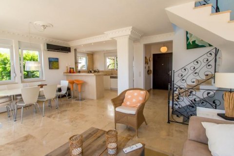 Продажа виллы  в Аланье, Анталье, Турция 5 комн., 250м2, №209943 – фото 11