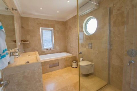 Продажа виллы  в Аланье, Анталье, Турция 5 комн., 250м2, №209943 – фото 19