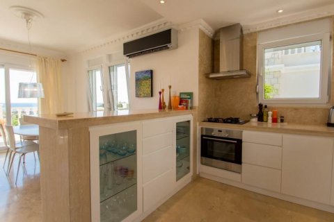 Продажа виллы  в Аланье, Анталье, Турция 5 комн., 250м2, №209943 – фото 13