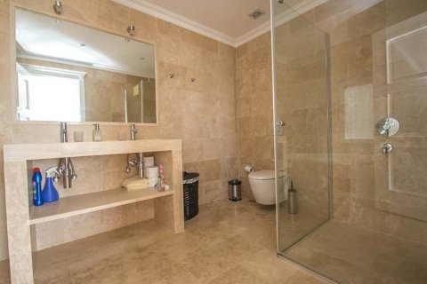 Продажа виллы в Аланье, Анталье, Турция 6 комн., 300м2, №209942 – фото 12