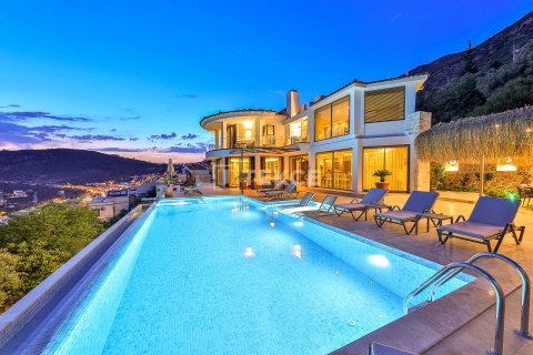 Продажа виллы  в Каше, Анталье, Турция 5+1, 290м2, №193853 – фото 1