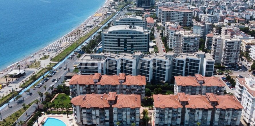 آپارتمان در  Antalya ، ترکیه 3 خوابه ، 180 متر مربع.  شماره 206966