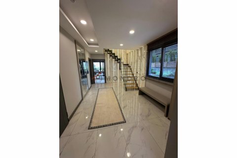 Продажа квартиры  в Ускюдар, Стамбуле, Турция 6+1, 284м2, №206965 – фото 12