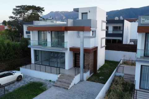 Villa  i Alsancak, Girne,  Nr. 210871 - 12