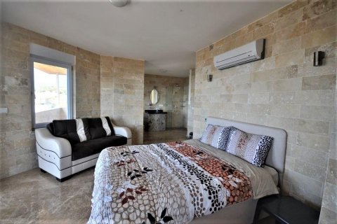 Villa  i Alanya, Antalya, Tyrkia Nr. 209819 - 21