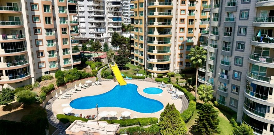 2+1 Lejlighed  i Mahmutlar, Antalya, Tyrkiet Nr. 210158