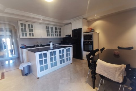 Продажа квартиры  в Оба, Анталье, Турция 5 комн., 225м2, №207224 – фото 9