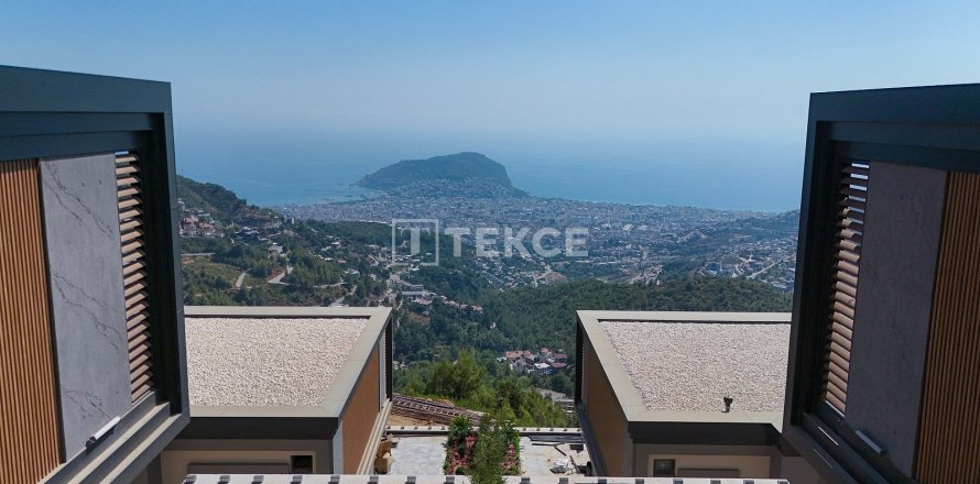 8+1 Villa  in Alanya, Antalya, Türkei Nr. 120951