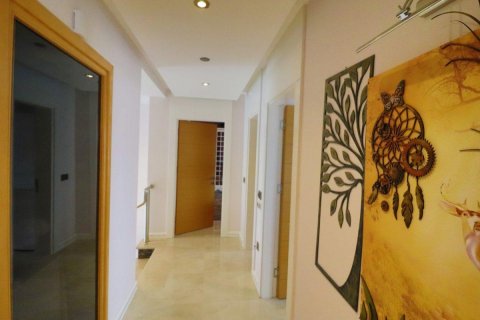 Продажа виллы  в Каргыджаке, Аланье, Анталье, Турция 5 комн., 500м2, №208729 – фото 25