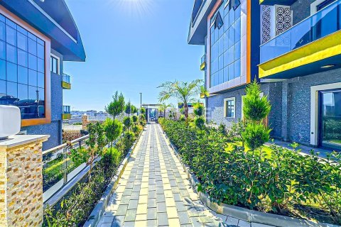 آپارتمان در  Alanya ، ترکیه 2 خوابه ، 130 متر مربع.  شماره 44130 - 8