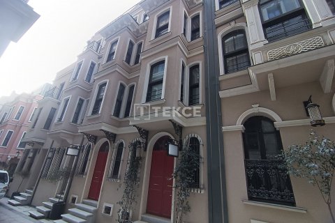 Продажа квартиры  в Стамбуле, Турция 3+1, 160м2, №44999 – фото 16