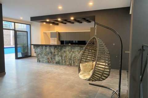 آپارتمان در  Mahmutlar ، ترکیه 160 متر مربع.  شماره 209406 - 7