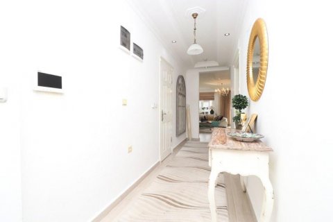 آپارتمان در  Alanya ، ترکیه 90 متر مربع.  شماره 207615 - 22