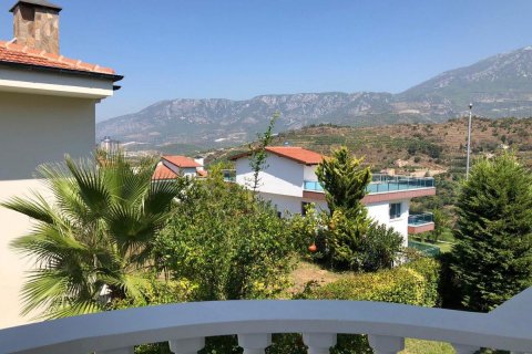 Продажа виллы  в Аланье, Анталье, Турция 5 комн., 250м2, №209778 – фото 17